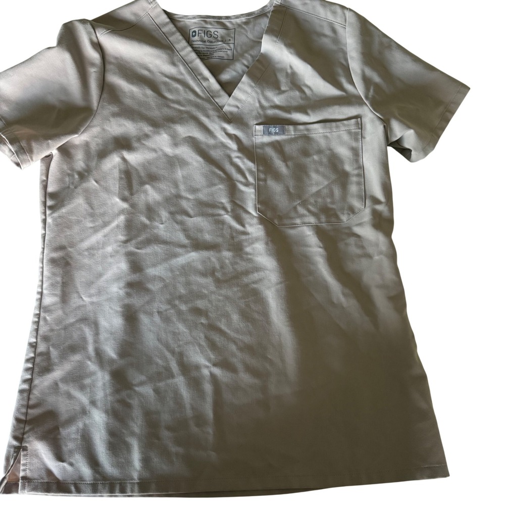 FIGS Catarina One Pocket V-Neck Scrub Top Women's S Sandstone/Light Taupe)